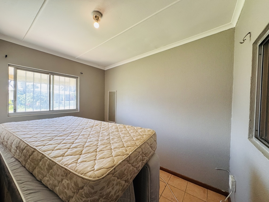 To Let 4 Bedroom Property for Rent in Harbour Island Western Cape